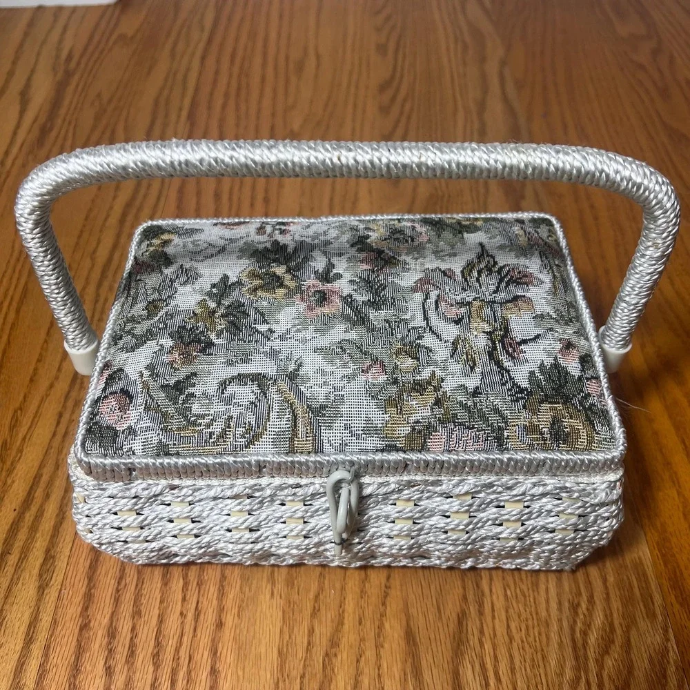 VTG Woven Sewing Basket Box Floral Tapestry Lid Taiwan cottage Box Needlework